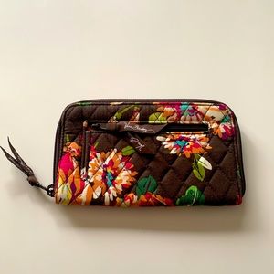 Vera Bradley Wristlet / Wallet